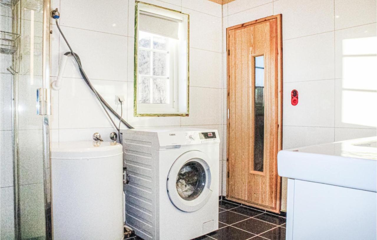 5 Bedroom Nice Home In Matredal Экстерьер фото